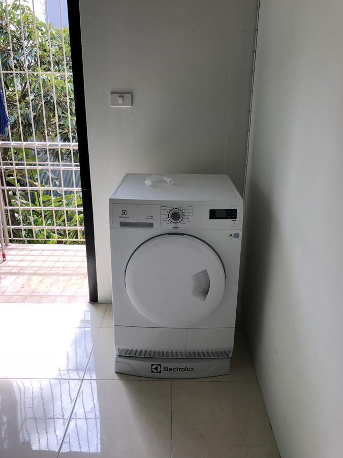 H2B Hostel Phuket ภายนอก รูปภาพ