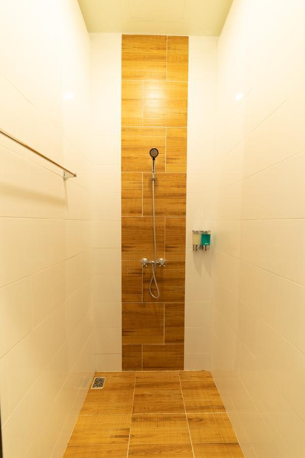 H2B Hostel Phuket ภายนอก รูปภาพ