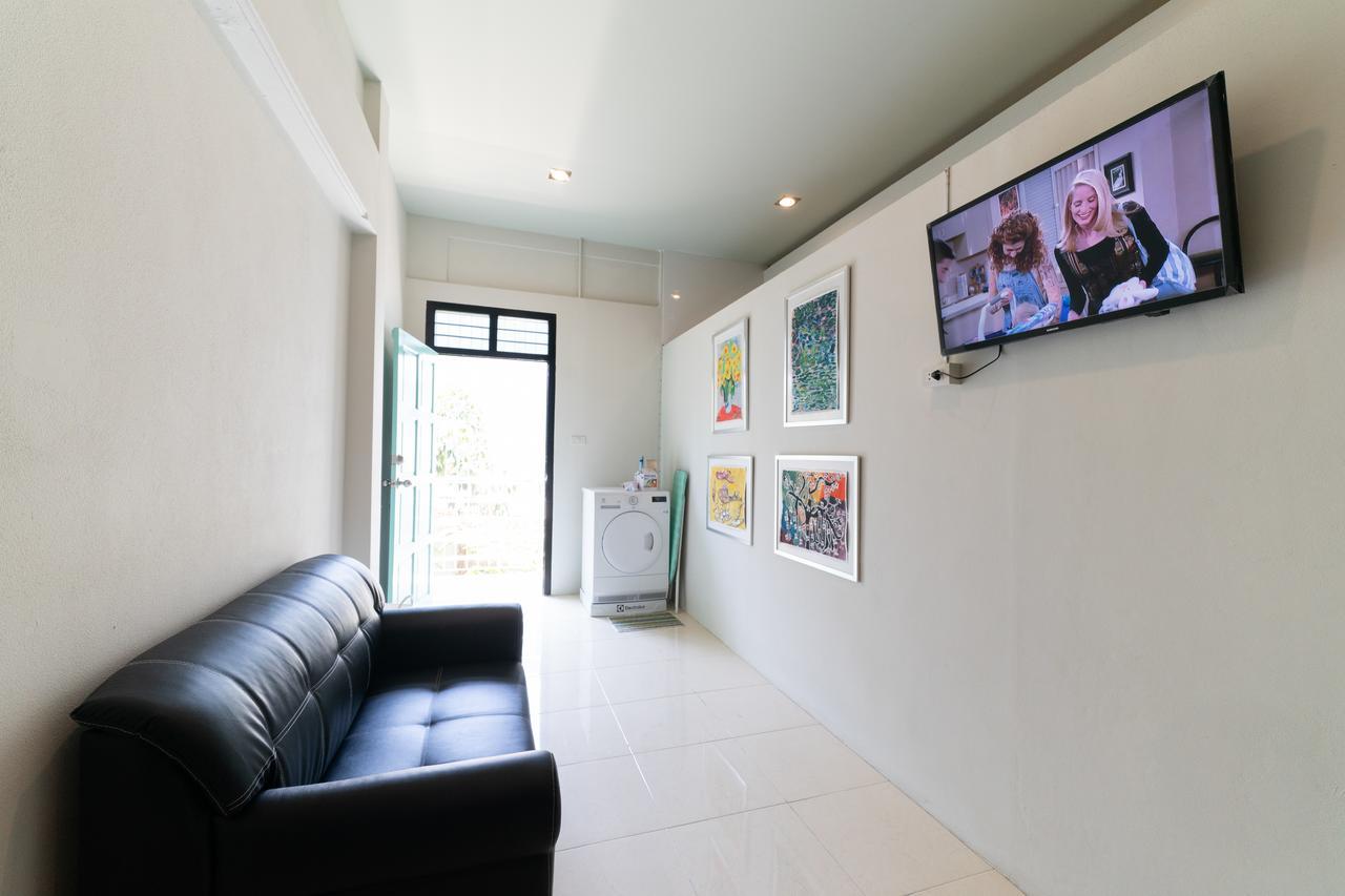H2B Hostel Phuket ภายนอก รูปภาพ