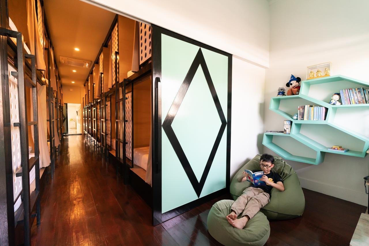 H2B Hostel Phuket ภายนอก รูปภาพ